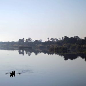 Rudernde Fischer auf dem Nil in Ägypten